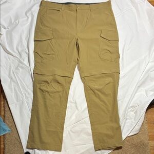 Eddie Bauer Men's Khaki Cargo Pants